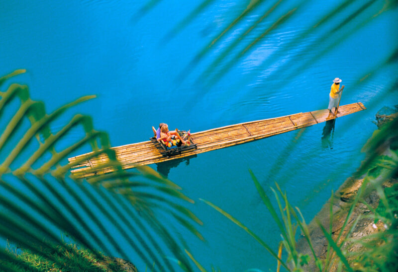 Excursiones en balsas de bambú