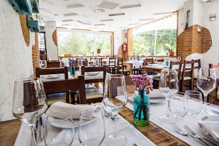 Antojos Araguaney Grill