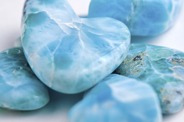 Larimar la piedra azul