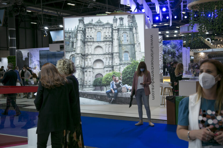 FITUR defiende la convivencia del turismo con la seguridad sanitaria