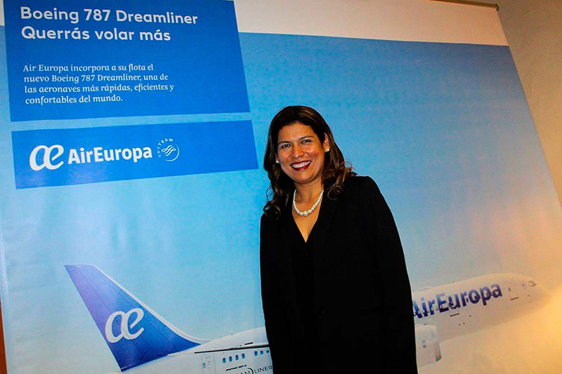 Air Europa nombra a Karim Balarezo nueva directora regional de América