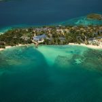 En las aguas cristalinas de República Dominicana, acaba de reabrir sus puertas Cayo Levantado Resort