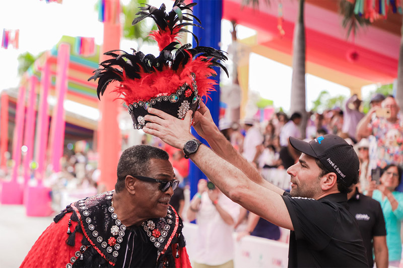 Coronación de George Bell por Frank Elias Rainieri, Carnaval Punta Cana 2024