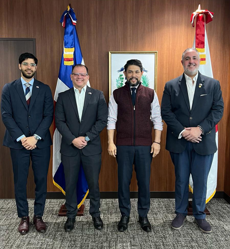 La delegación de Prodominicana en la embajada de RD en japón