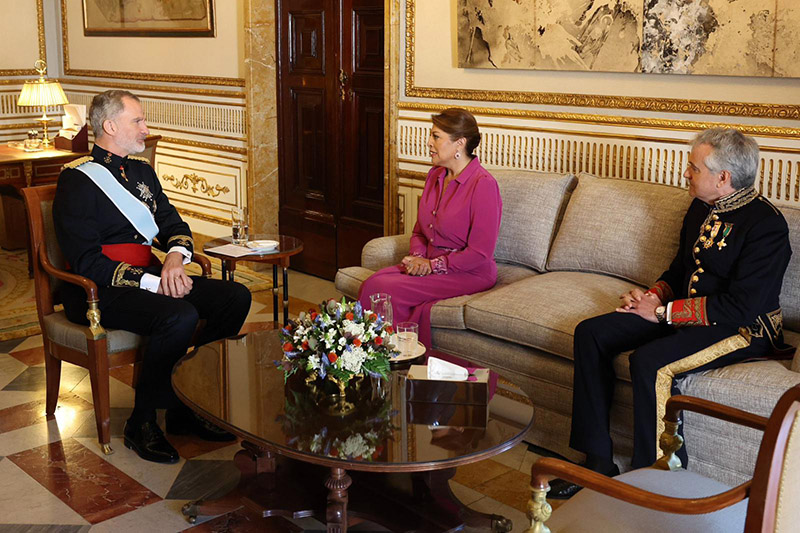 La embajadora Wilma Andrade Muñoz presentó las cartas credenciales ante el Rey de España