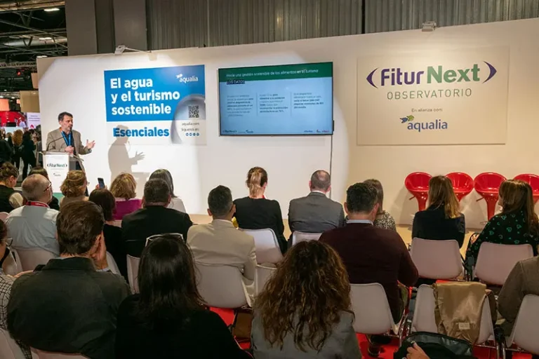 FITURNEXT 2025 ‘Hacia una gestión alimentaria sostenible a través del turismo’”, que recoge buenas prácticas turísticas del sector y pone en valor la importancia de cuidar el planeta y los destinos mediante la cadena alimentaria.