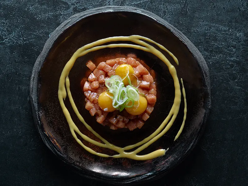 En Conexión | ABYA: fusión de arte y alta cocina en Madrid