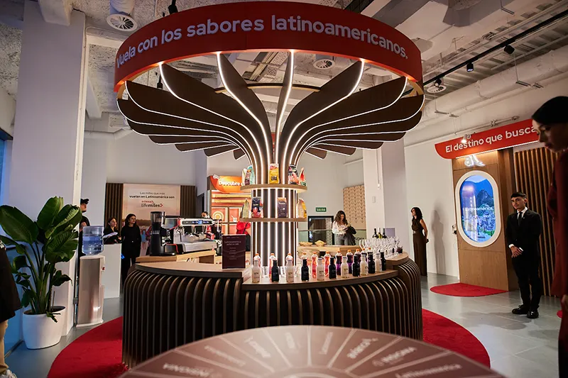 Avianca presenta INSIGNIA en Madrid: una nueva era de elegancia y confort en los cielos