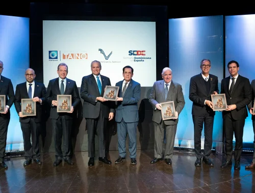 Banco Popular Dominicano presenta en Madrid el libro “Nuestros primeros pobladores”