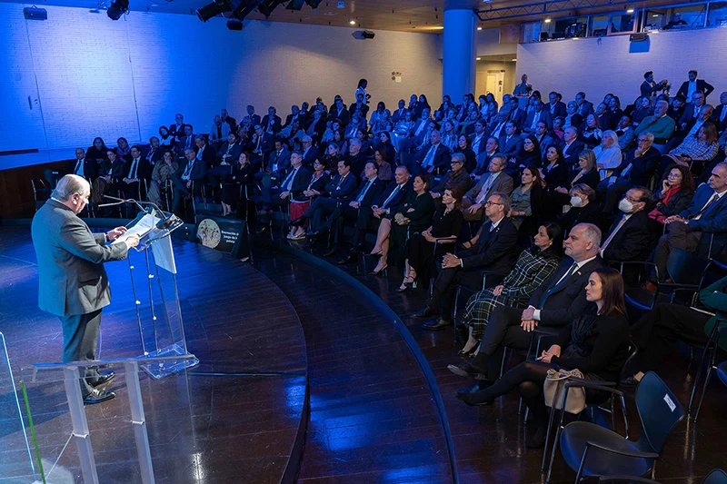 Banco Popular Dominicano presenta en Madrid el libro “Nuestros primeros pobladores”