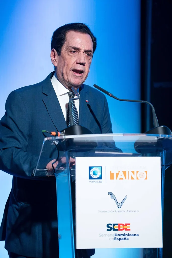 Banco Popular Dominicano presenta en Madrid el libro “Nuestros primeros pobladores”