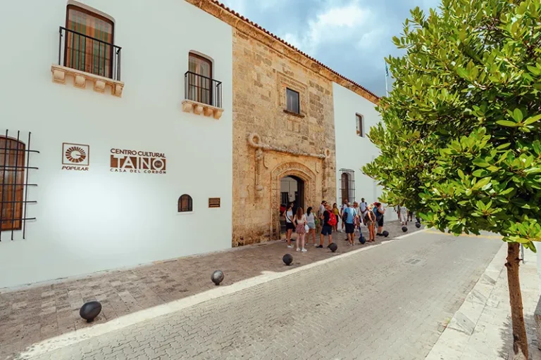 El Centro Cultural Casa del Cordón en República Dominicana celebra un año promoviendo la herencia taína y la cultura dominicana