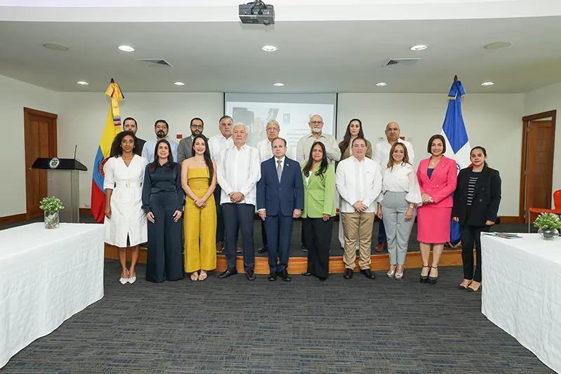 Embajada de Colombia promueve relaciones bilaterales con República Dominicana en el marco del encuentro B2B Diplomatic de Revista Soy Caribe Premium