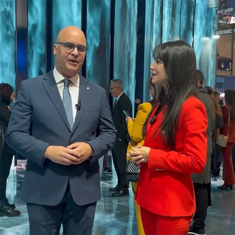 El director del Instituto Dominicano de Aviación Civil dominicano resaltó en FITUR 2026 la importancia de la aviación como eje estratégico del liderazgo turístico de RD