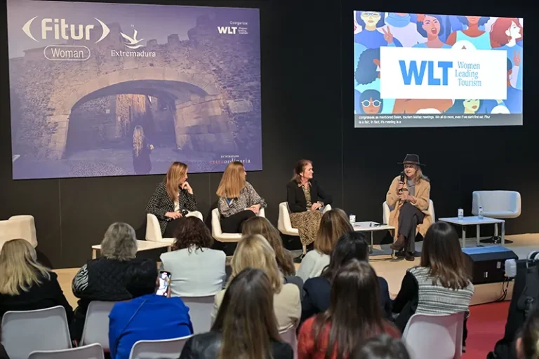 La sección FITUR Woman 2026, organizada por FITUR junto a Women Leading Tourism (WLT)