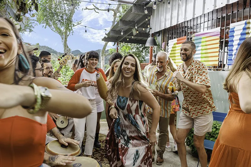 Aperitivos puertorriqueños y un chorrito de ron: cómo disfrutar de la Super Bowl al estilo boricua