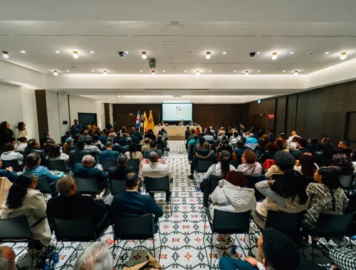 Comisión de la JCE recibe propuestas de aspirantes a miembros de las OCLEE en Europa