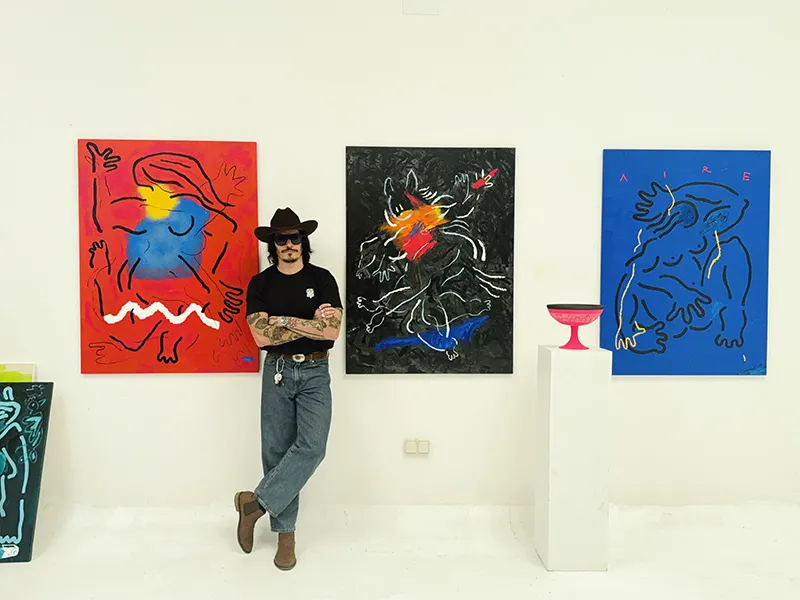 El artista colombiano Nicoläs Villamizar inaugura su nueva obra ‘El acto de caer’ en la Galería Jade