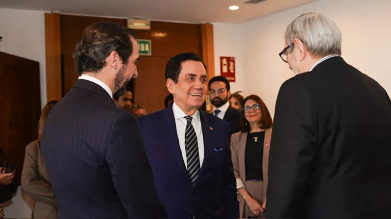 El Embajador Tony Raful presenta a la República Dominicana como destino estratégico de inversión ante empresarios españoles