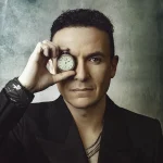 Fonseca presenta su nuevo álbum, Antes que el tiempo se vaya, entre raíces y nuevas exploraciones sonoras