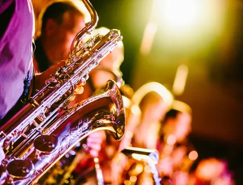 El mundo del jazz y el Caribe: una historia de ritmo, identidad y fusión cultural