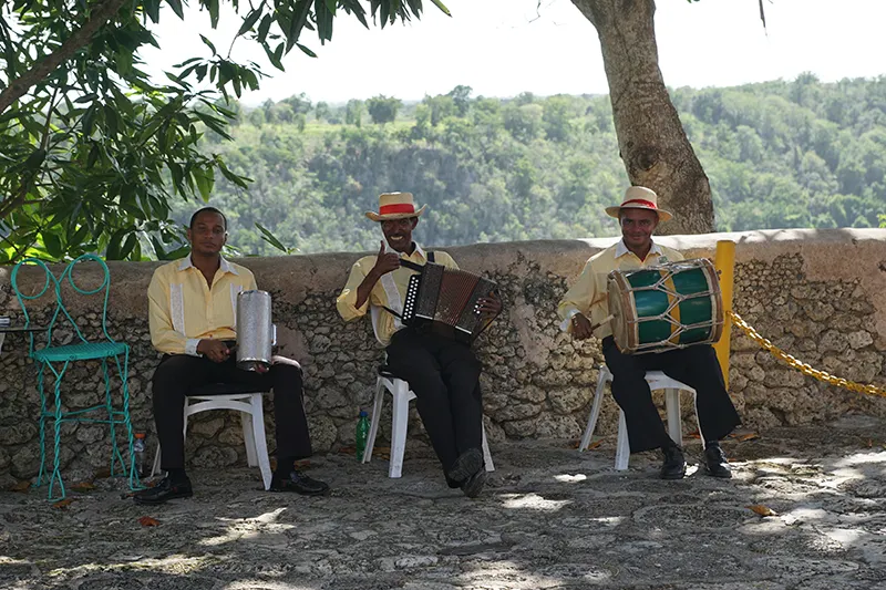 República Dominicana: del merengue tradicional al fenómeno global de la bachata República Dominicana: del merengue tradicional al fenómeno global de la bachata