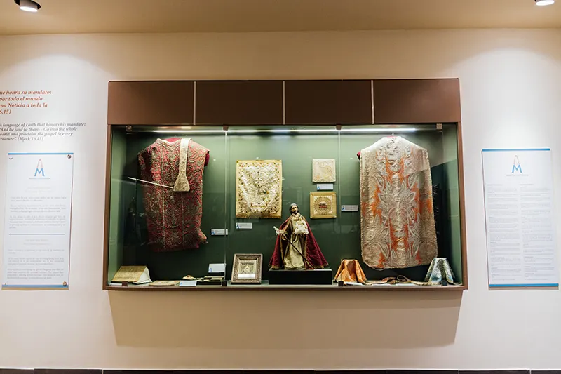 Parte de las piezas exhibidas en el Museo de la Basílica de Nuestra Señora de la Altagracia